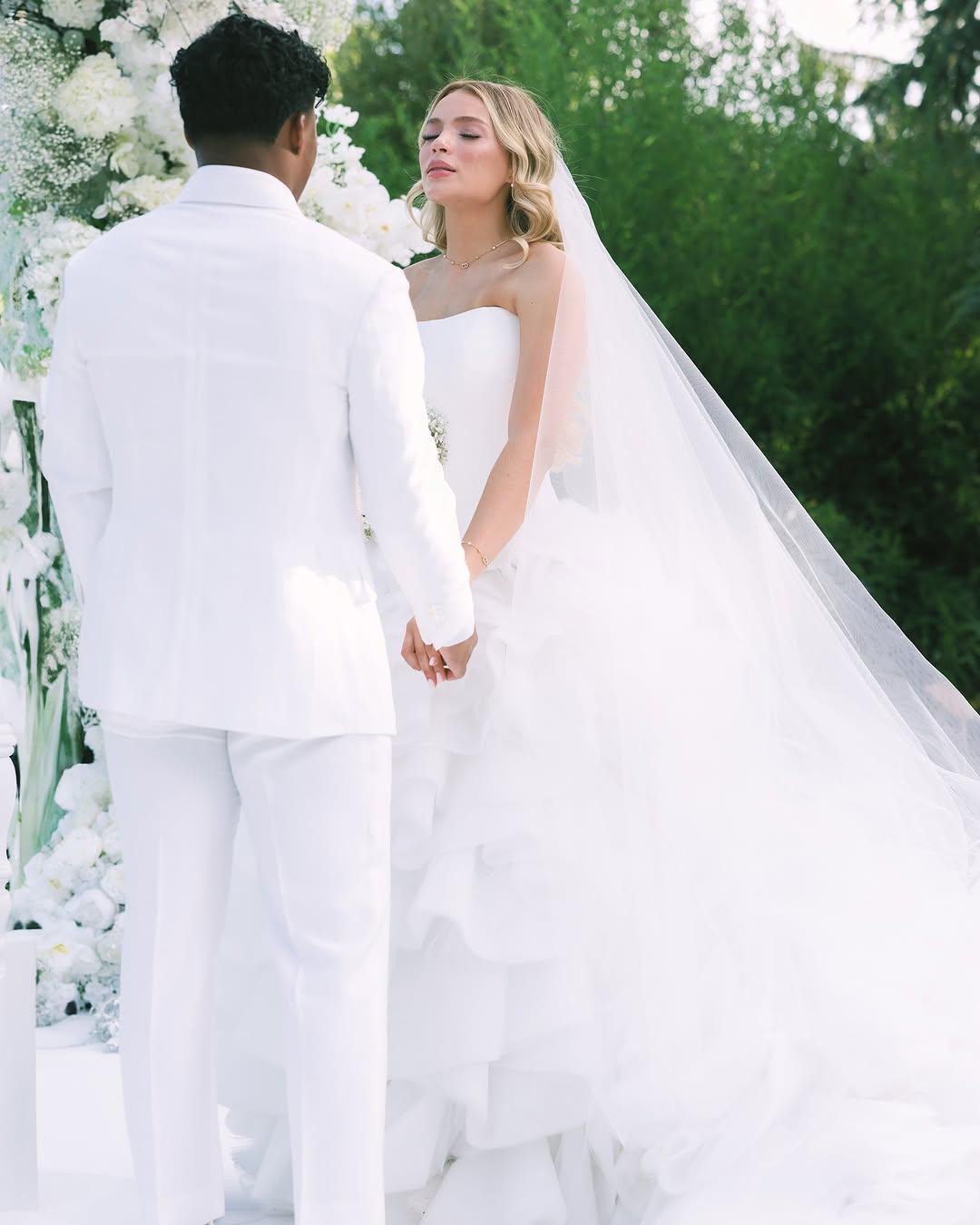 El motivo por el que Endrick se volvió a casar 10 meses después con modelo y el curioso contrato que firmó con su pareja