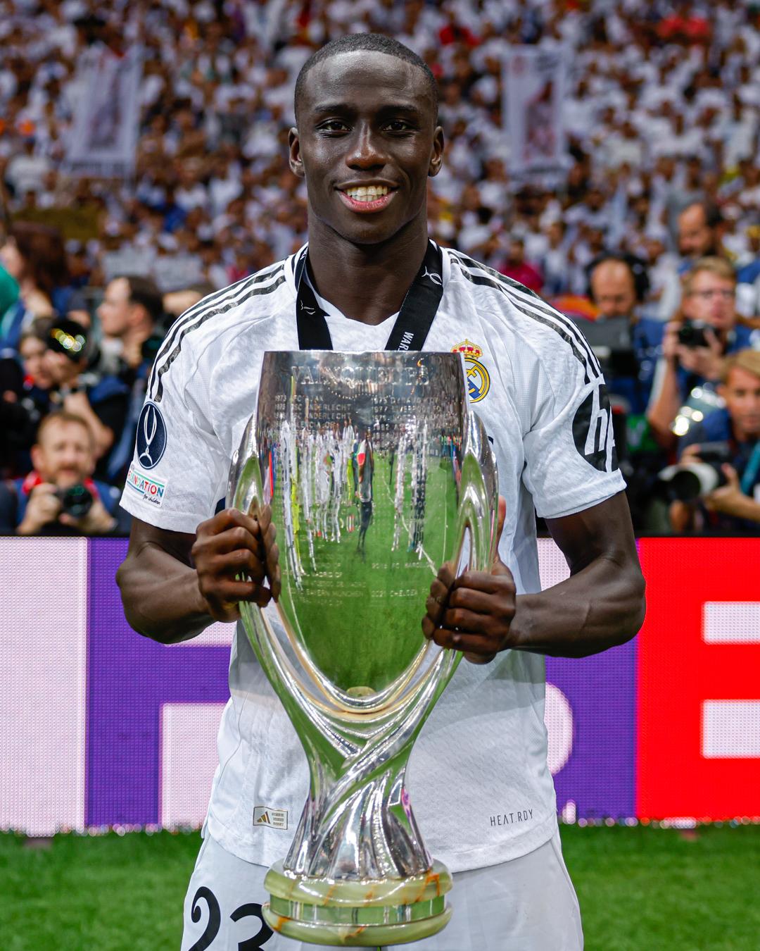 El mítico número que regresa y el que quedó libre: así quedan los dorsales oficiales del Real Madrid en el Mundial de Clubes