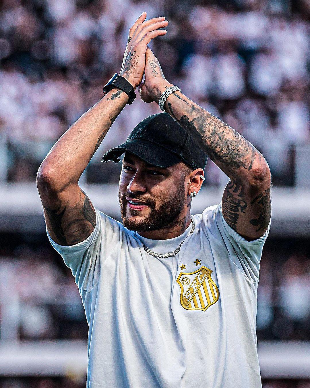 Neymar fue a ver al equipo de su vida y ahí hizo una inesperada promesa para el 2025.