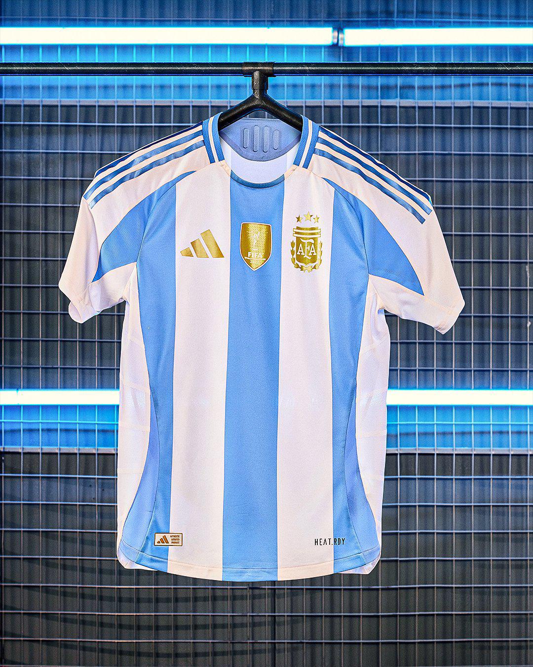 Cambio de dorsal y qué precio tiene la de Messi: Así son las dos nuevas camisas de la selección Argentina para la Copa América