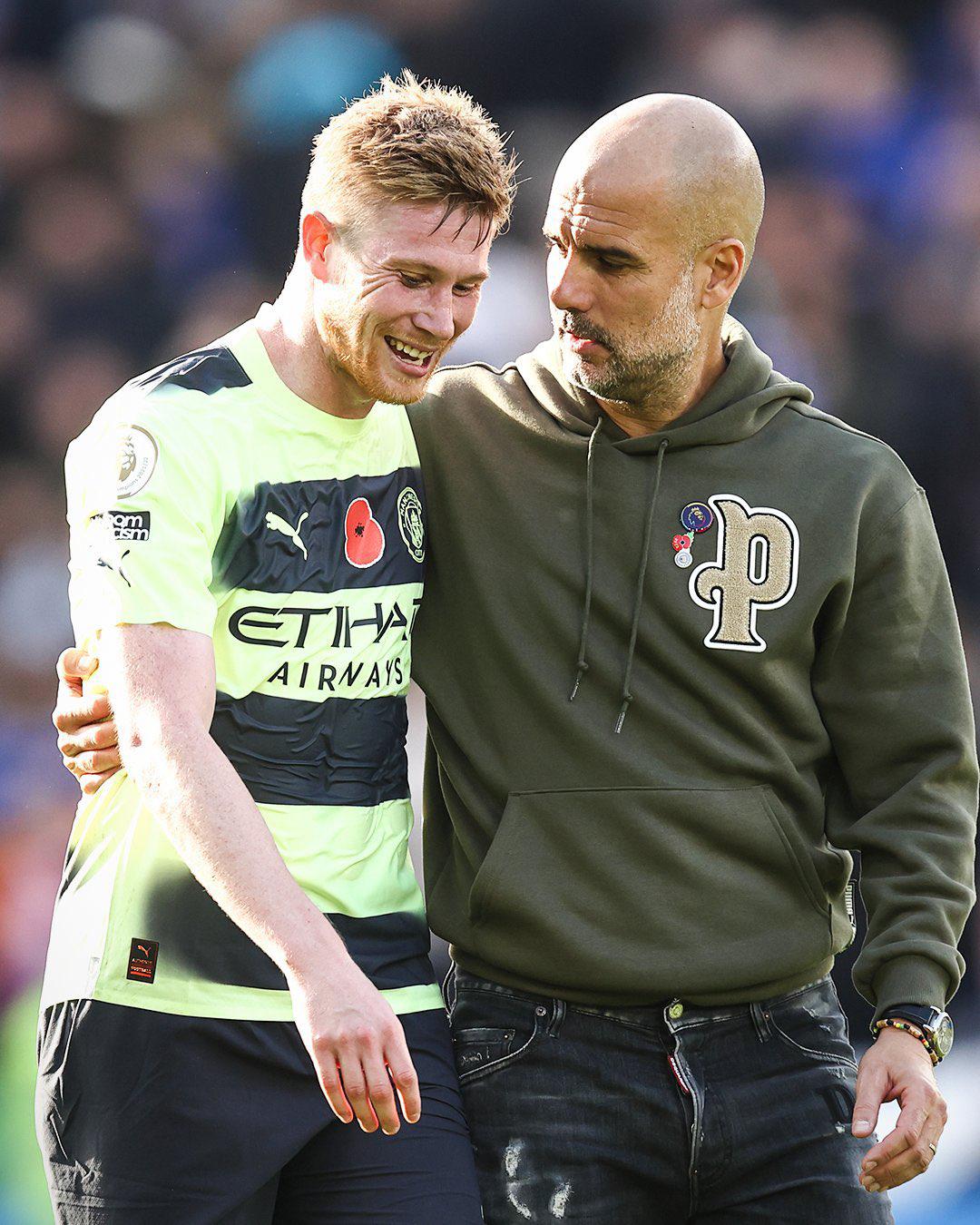 La reacción de Pep Guardiola ante el golazo de Kevin de Bruyne que tiene al City líder de la Premier League (VIDEO)