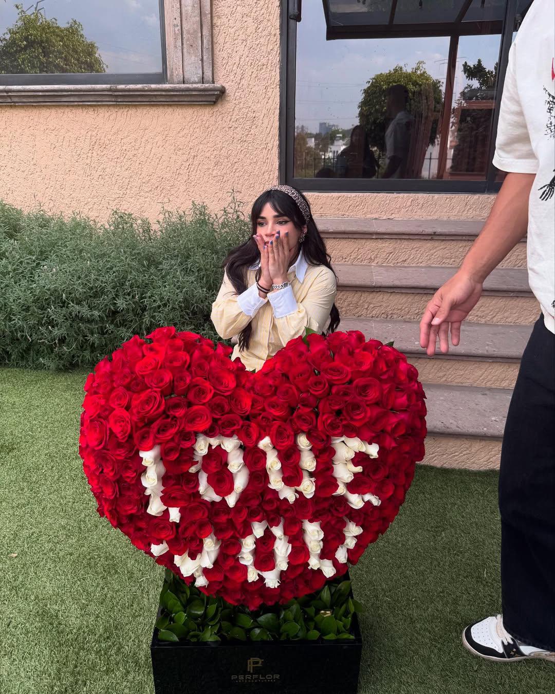 Alana Flores es sorprendida por futbolista del América: este fue el costoso regalo que recibió la streamer mexicana