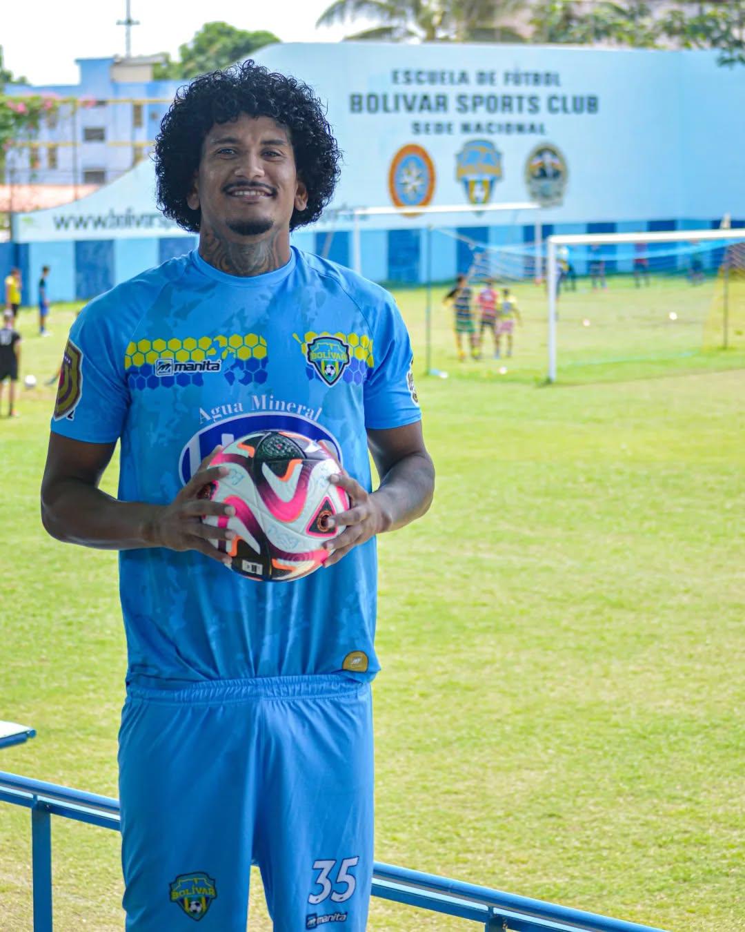 Muere esposa de futbolista de Venezuela en terremoto: ¿Cómo le explico a tu hija?