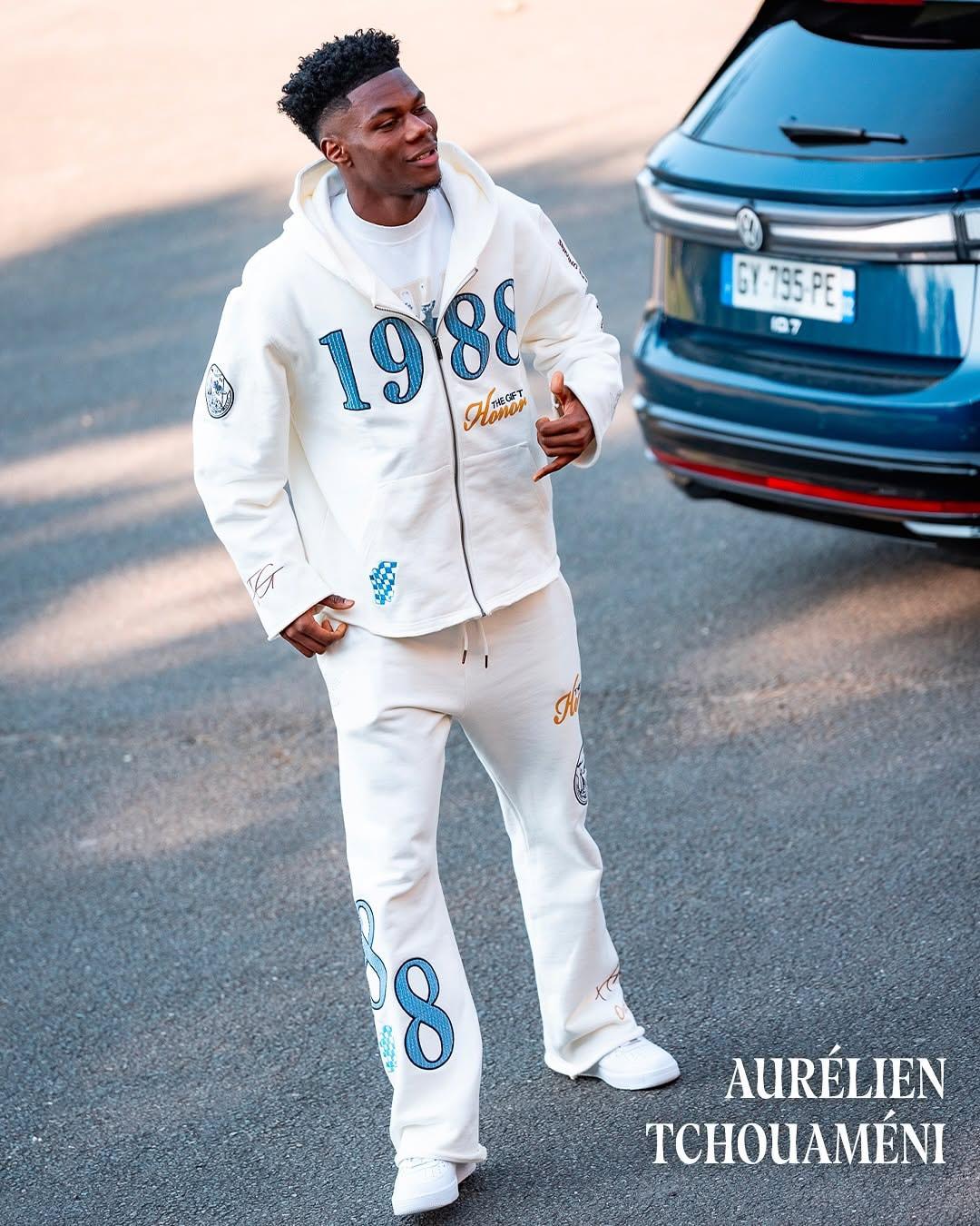 Los curiosos looks de los futbolistas de las selecciones por el mundo: ¿El peor vestido? Así llegó Koundé a Francia