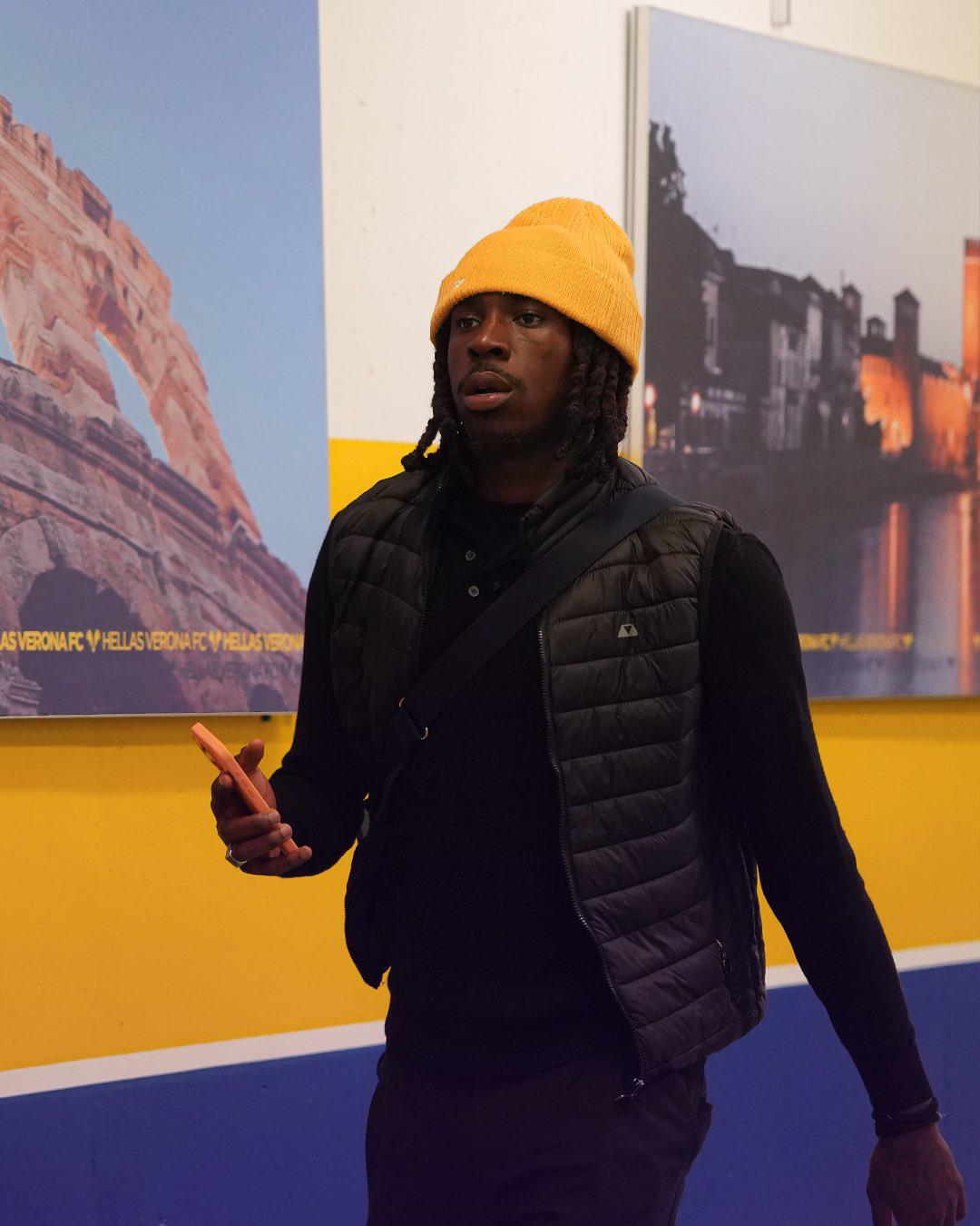 Moise Kean se desploma en partido de la Serie A y es evacuado a un hospital; el comunicado de la Fiorentina