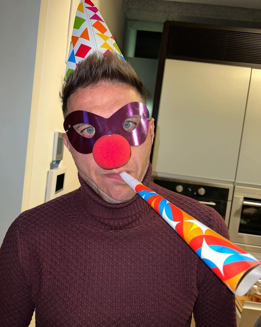 ¿Cómo recibieron los cracks el año 2023? Antonela Rocuzzo y las parejas de Courtois y Raphinha deslumbraron