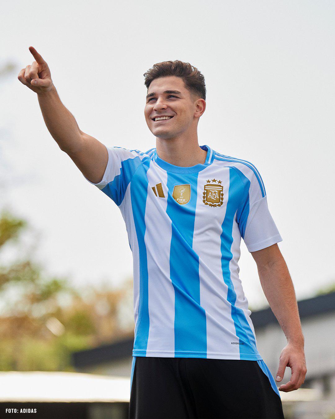 Cambio de dorsal y qué precio tiene la de Messi: Así son las dos nuevas camisas de la selección Argentina para la Copa América