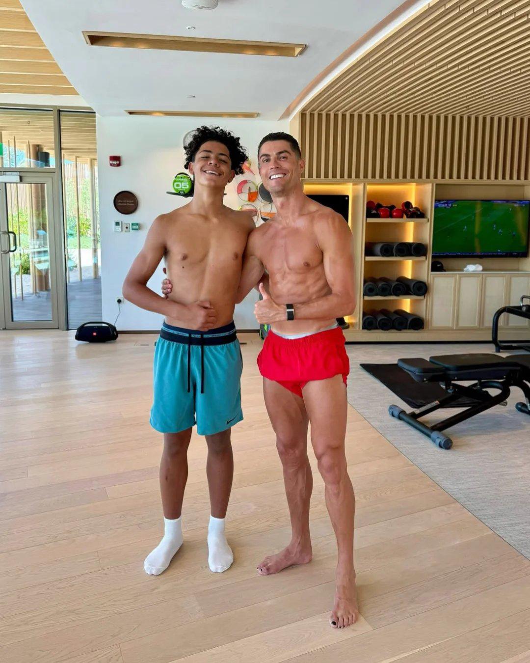 Cristiano Ronaldo JR se olvida del Al Nassr y el motivo por el que entrena con este gigante de Europa para seguir el legado