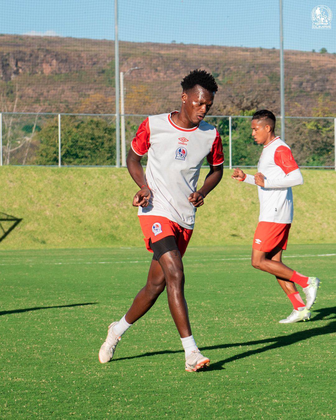 ¡Incluido un capitán! Los jugadores del Olimpia que aún no son considerados con regularidad por Pablo Lavallén