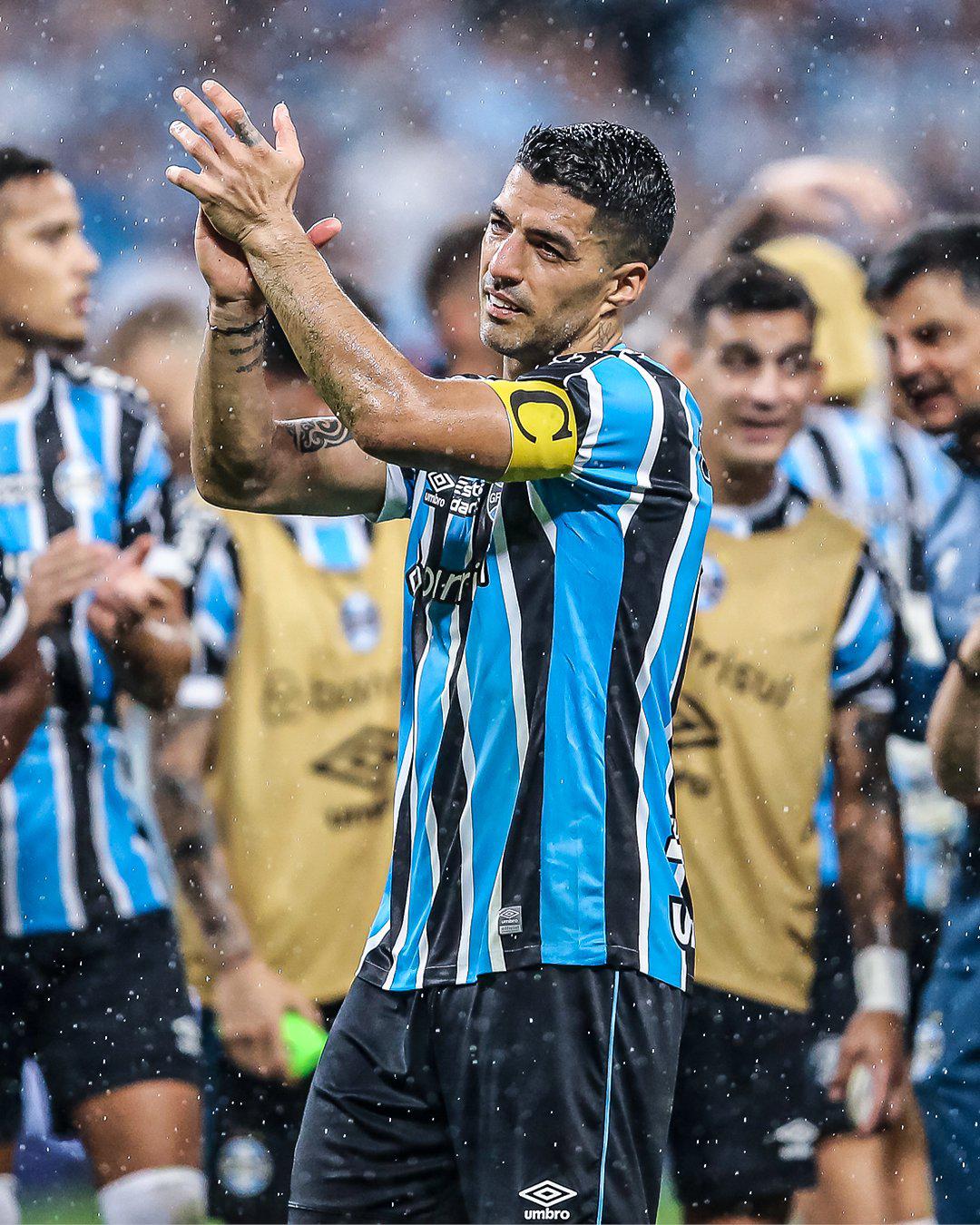 Luis Suárez se despidió del Gremio, contó el problema que atraviesa... ¡y confirmaron dónde jugará en 2024!