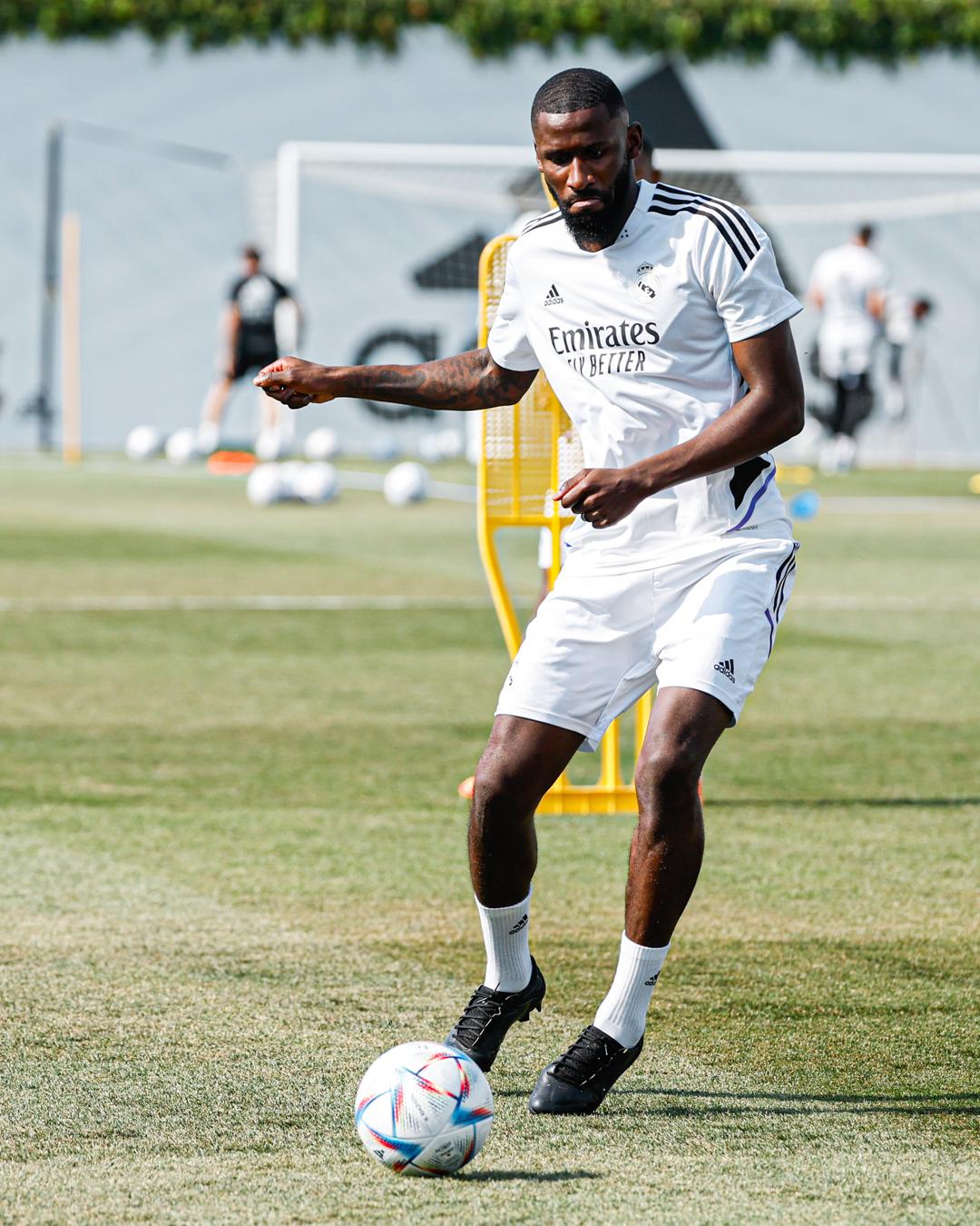 El primer 11 del Real Madrid de Ancelotti que enfrentará al Barcelona en el clásico en Estados Unidos; sin Benzema ni Carvajal