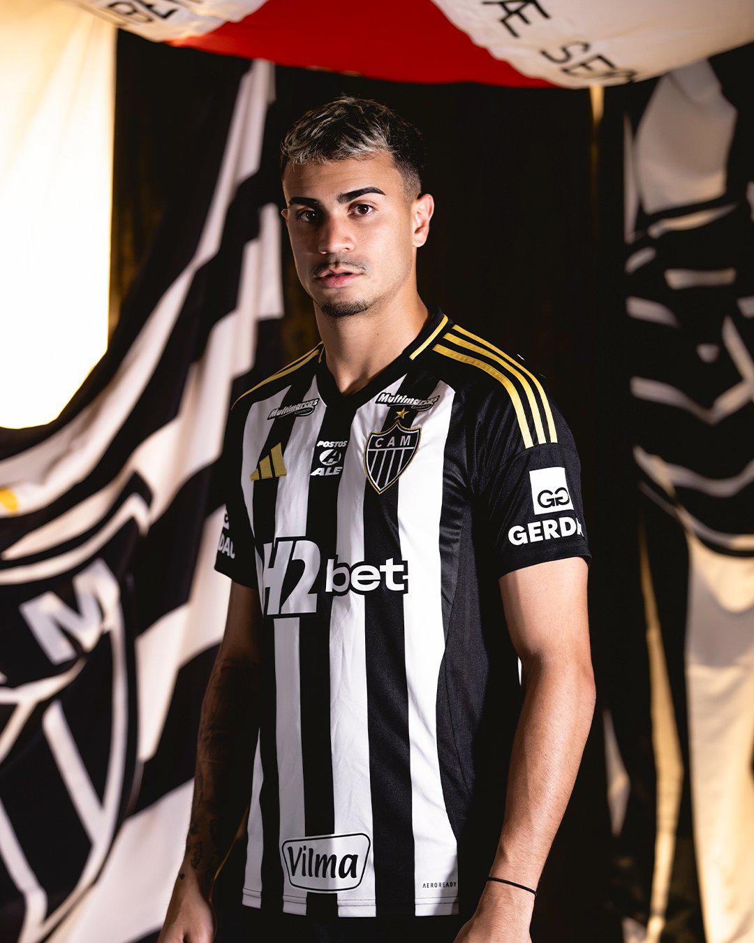 OFICIAL: Xabi Alonso lo echó del Real Madrid porque no lo convenció y firma contrato con el club menos pensado