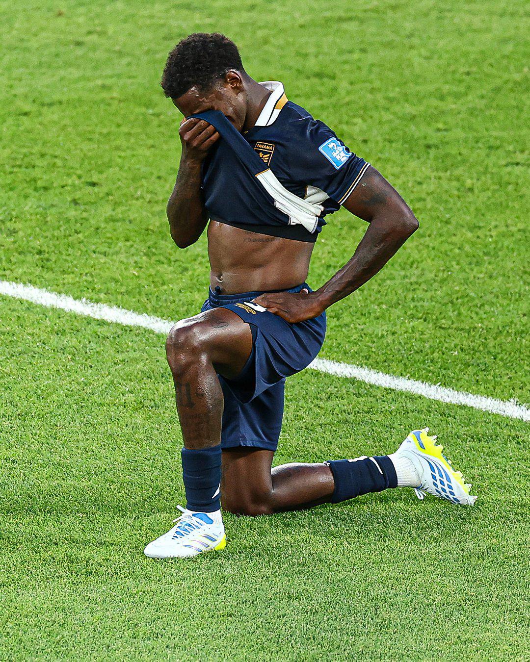 Lágrimas y sufrimiento de los jugadores de Panamá tras la eliminación del Mundial