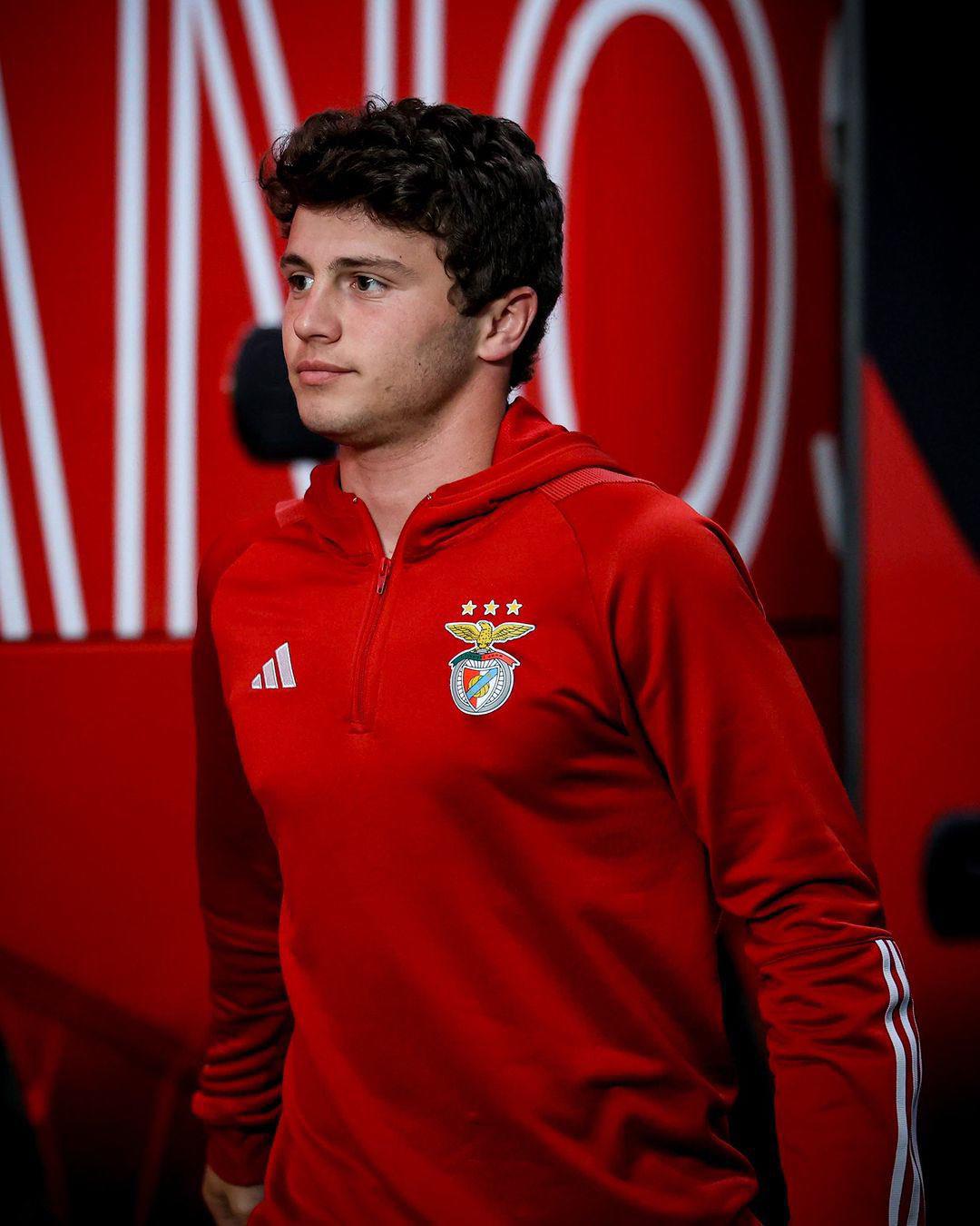 Se iría del Barcelona por culpa de Nico Williams, la bomba oculta de Pep Guardiola y el fichaje de PSG