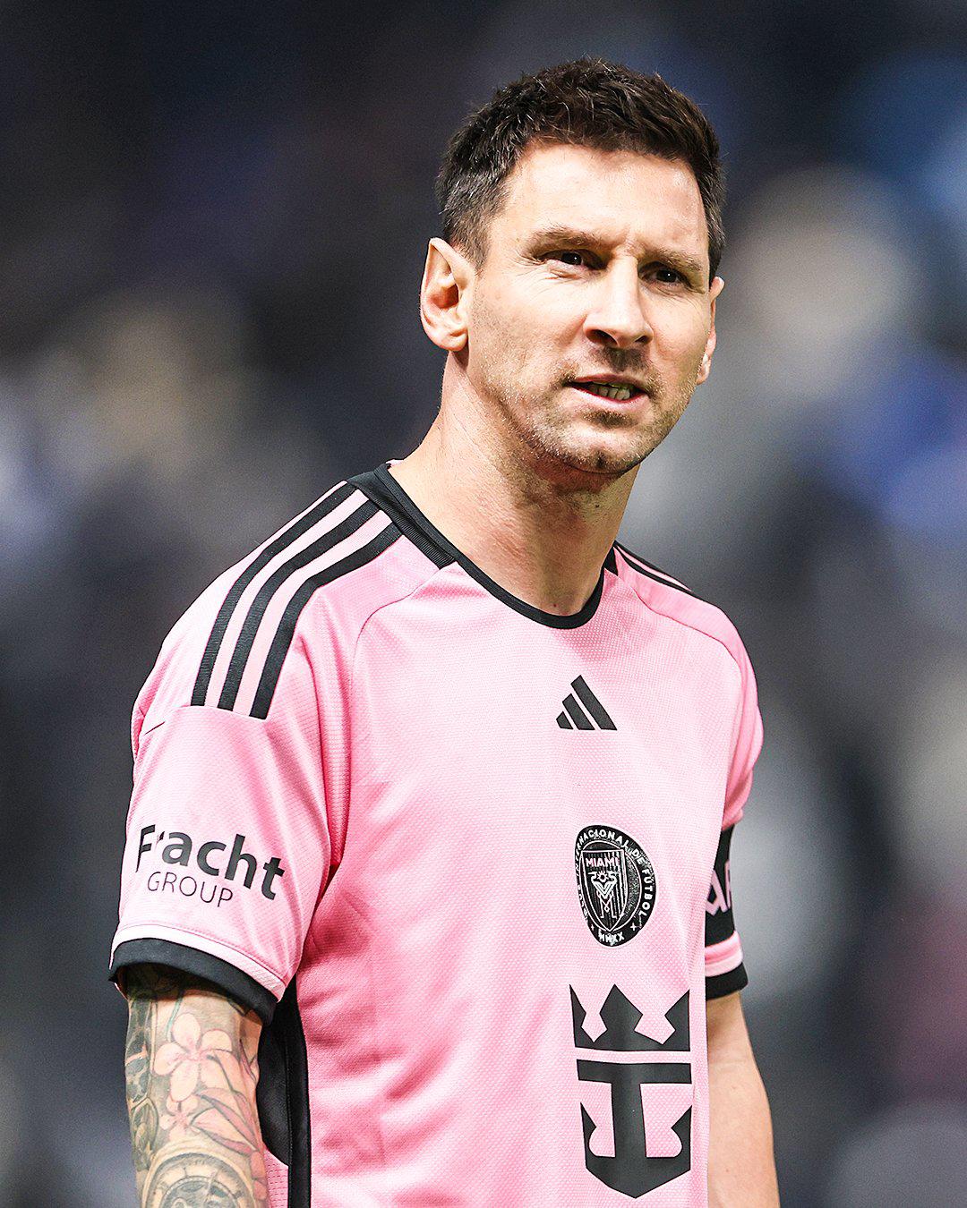 El gesto de Messi con David Ruiz tras su golazo, la bronca de Luis Suárez y la ‘aparición’ de Cristiano Ronaldo