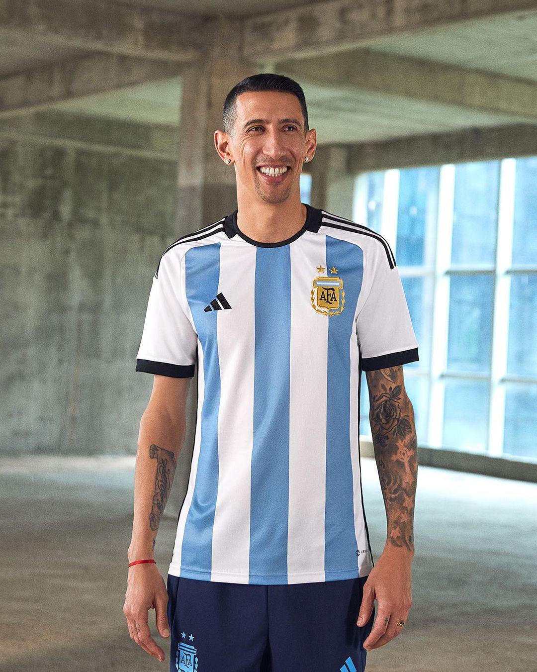 Así es la nueva camisa de Argentina para el Mundial de Qatar 2022: Símbolos patrios y el secreto para evitar el calor