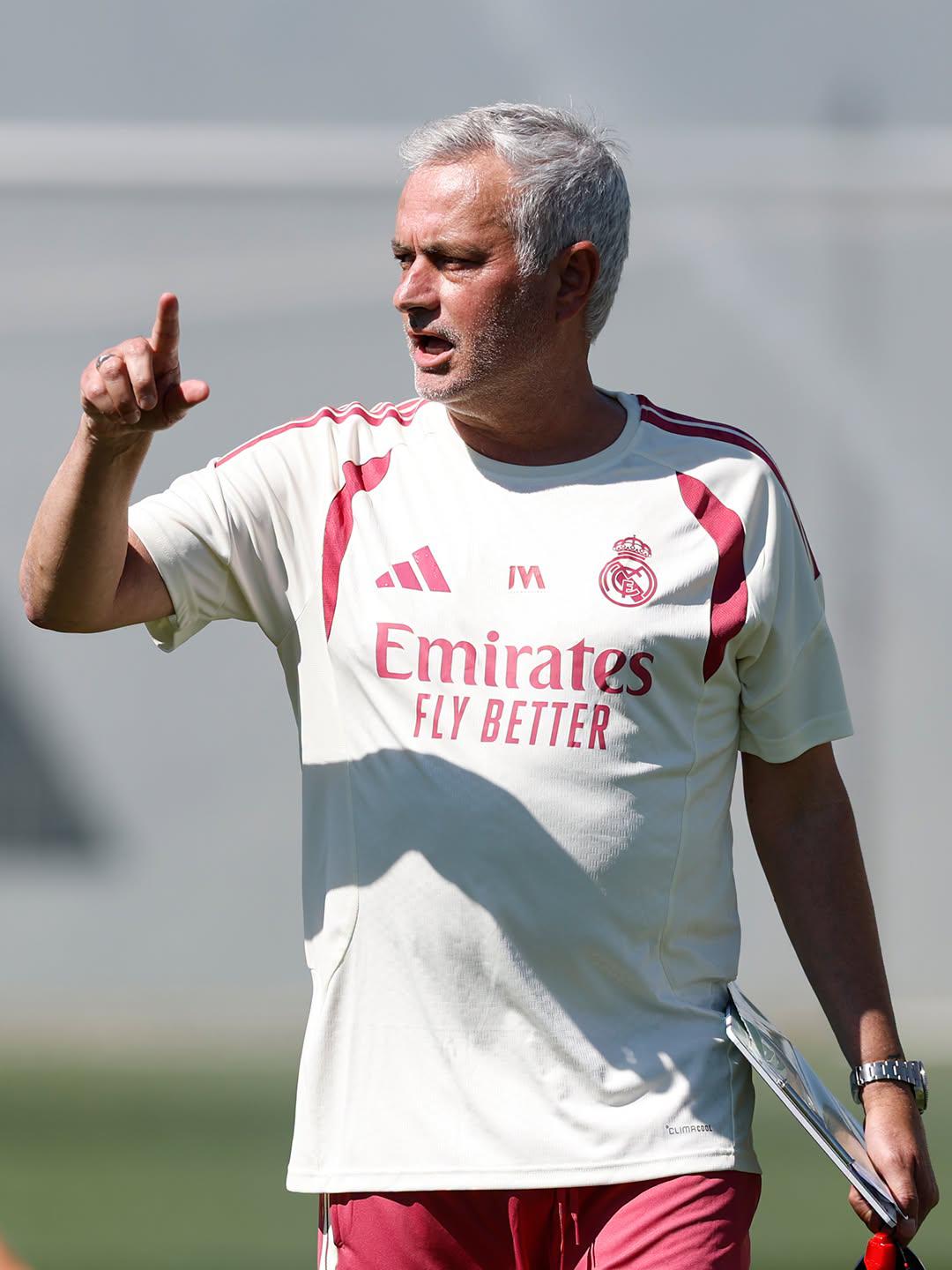 Mourinho ya manda en el Real Madrid: los 8 jugadores que tuvo disponibles