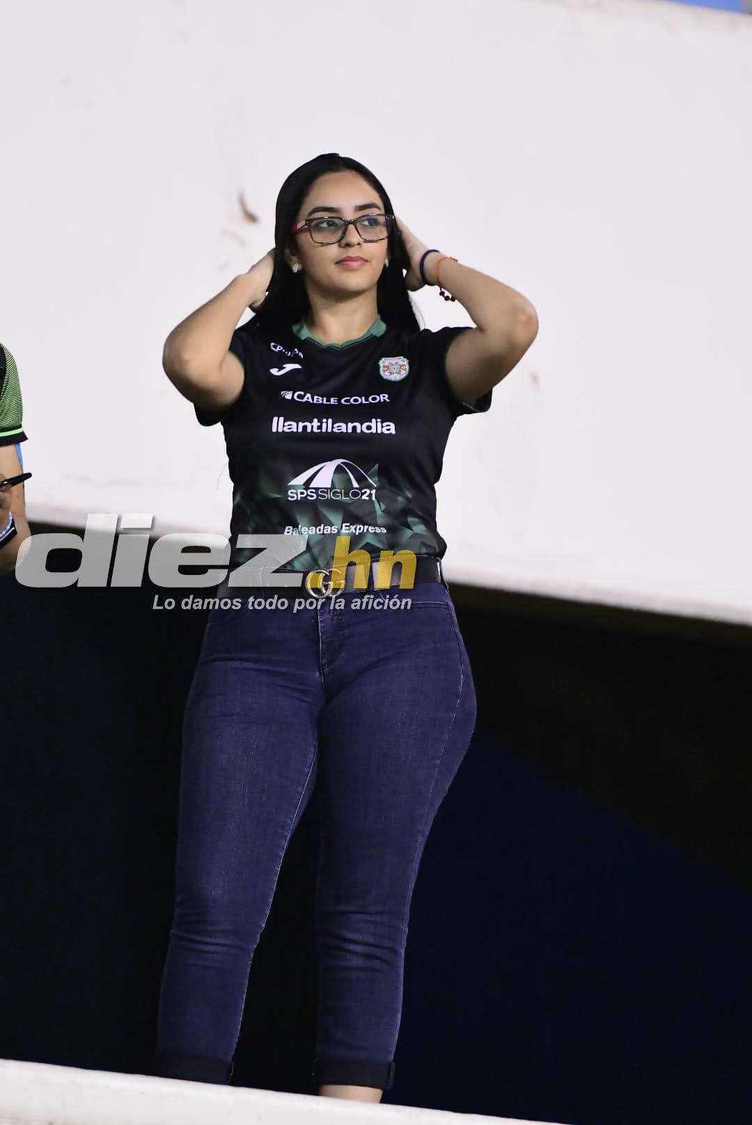 La emotiva imagen de Omar Elvir por el triunfo de Potros, bellas mujeres y lamentable lo que ocurrió otra vez en La Ceiba