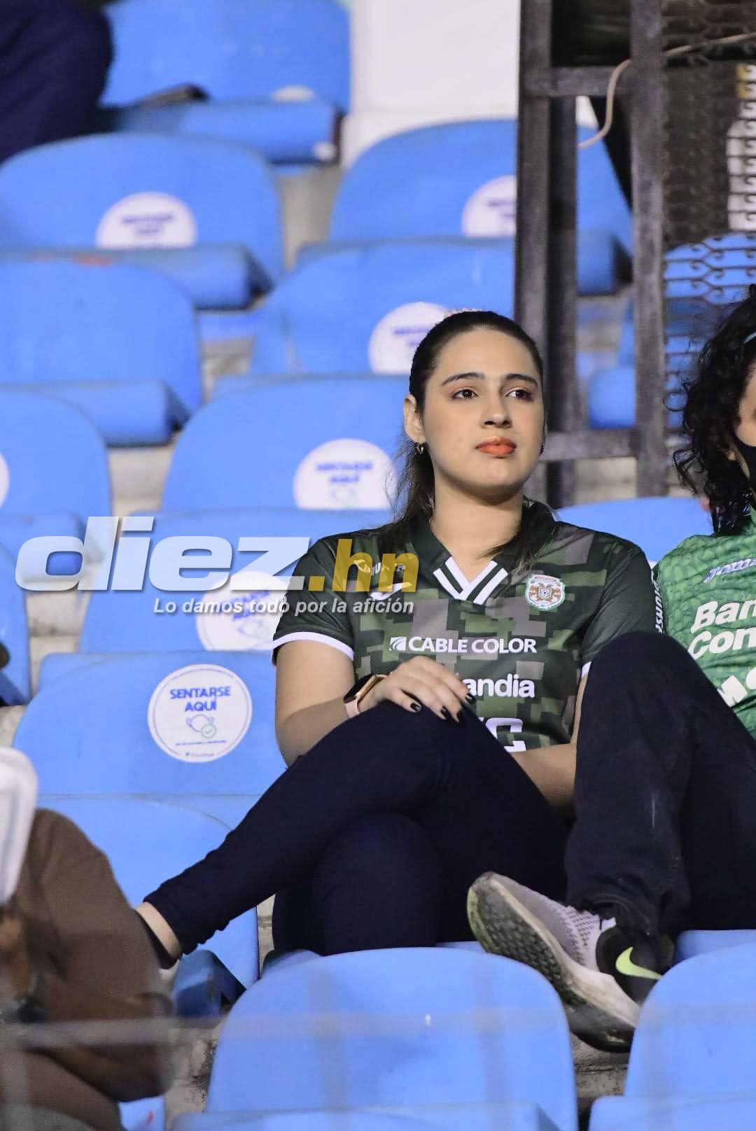 La emotiva imagen de Omar Elvir por el triunfo de Potros, bellas mujeres y lamentable lo que ocurrió otra vez en La Ceiba