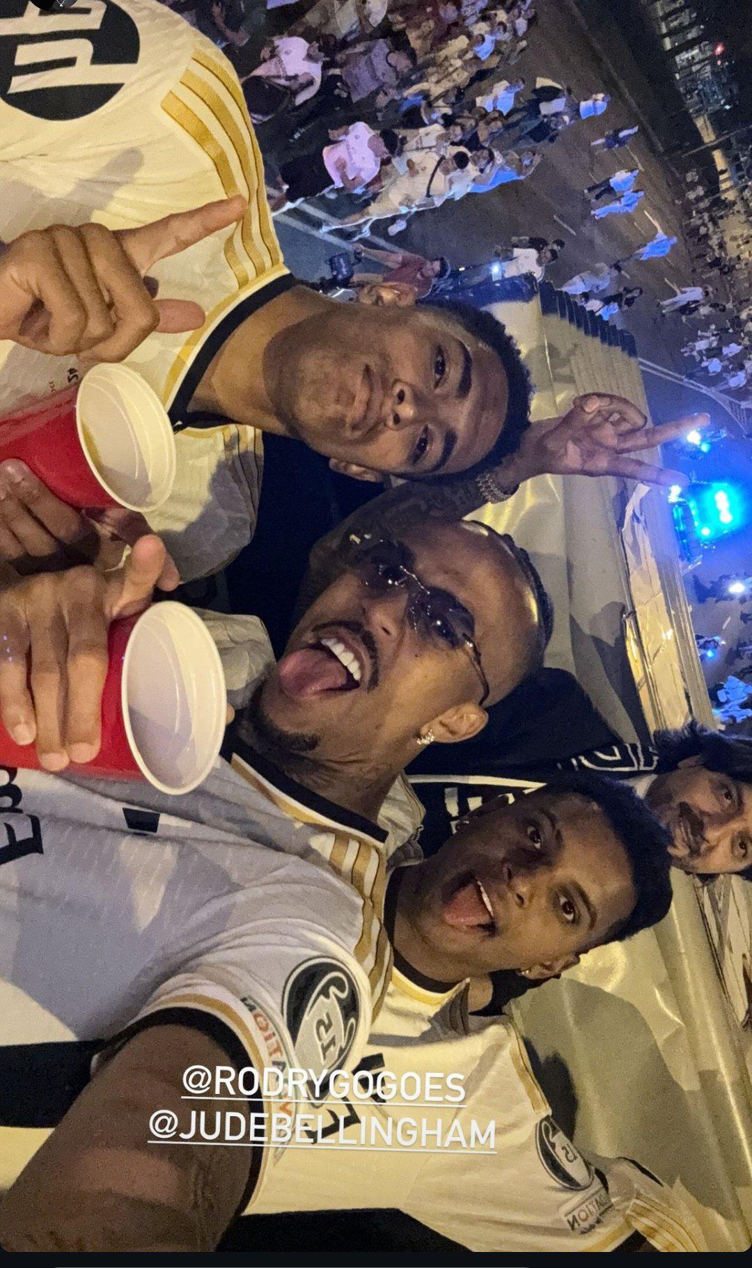 Real Madrid montó un fiestón en Cibeles: el puro de Ancelotti, Camavinga lidera los bailes y la despedida de Kroos