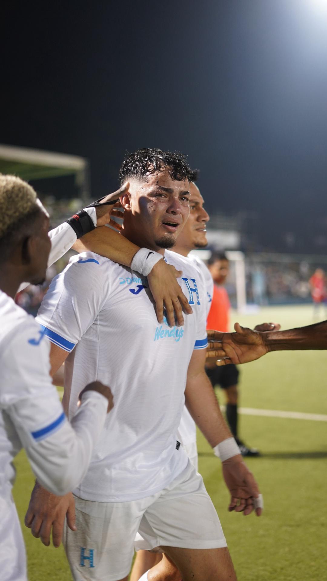 Nicaragüense le pegó a Supremo por perder, el catracho que lloró y Joao Ferreria debutó con Honduras; ¿hubo robo?