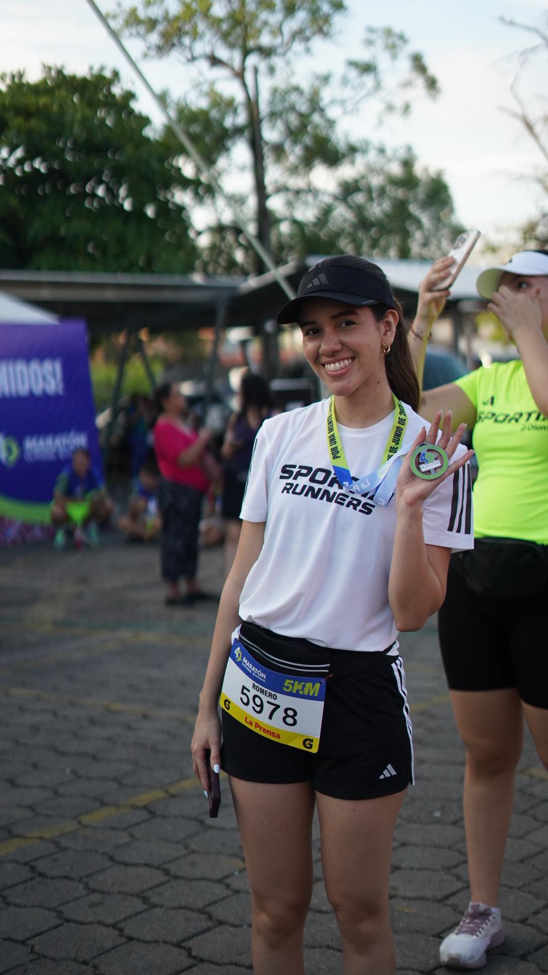 Bellas chicas, exfutbolistas presentes, Shin Fujiyama y curiosos carteles: las mejores fotos de la Maratón La Prensa