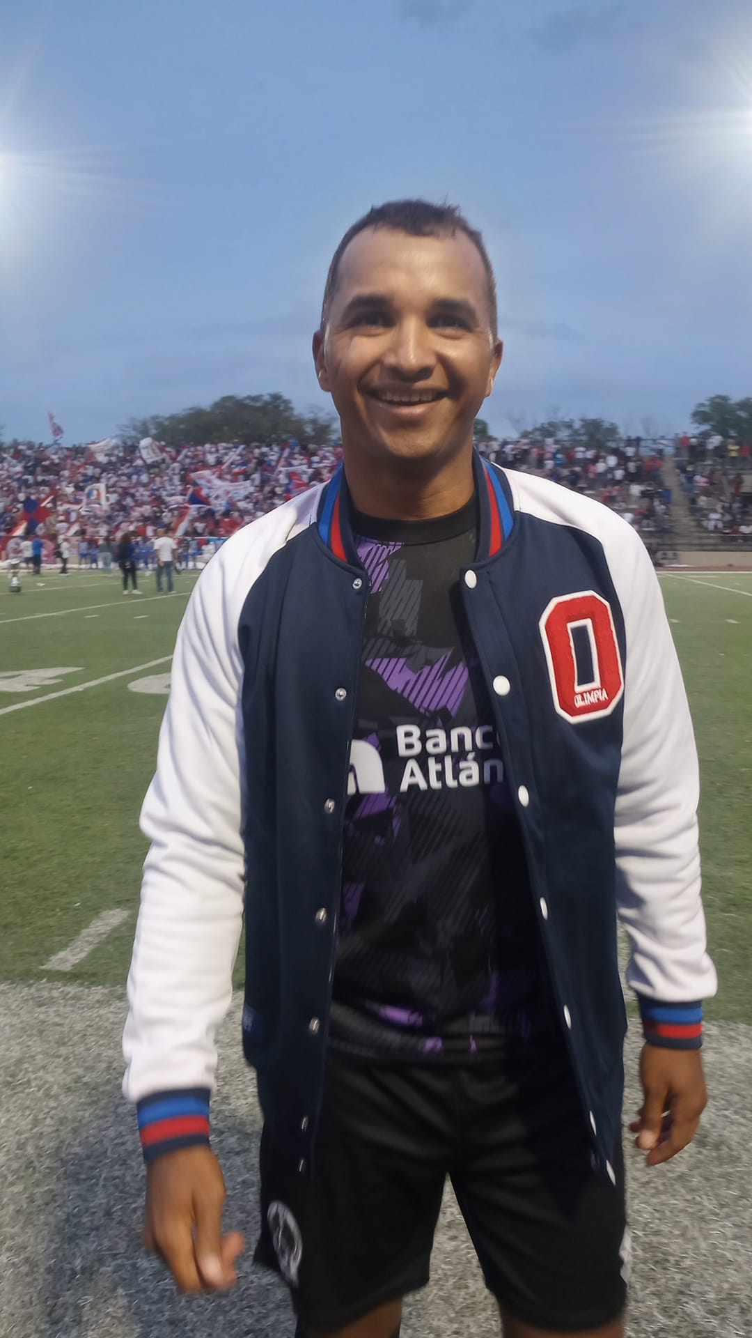 Donis Escobar fue uno de los seleccionados por parte de Pedro Troglio para el amistoso contra Victoria en New Orleans. FOTO: Héctor Sánchez.