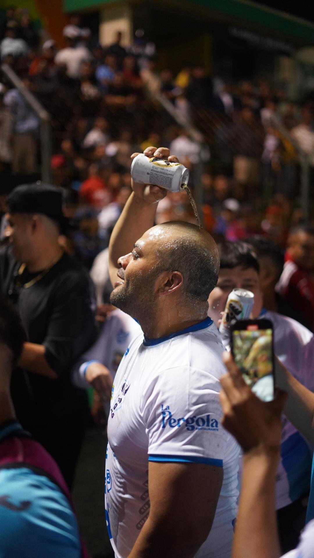 El robo a Supremo en Guatemala, polémica derrota de La Baleada Mecánica y la pelea entre tiktokers chapines y hondureños