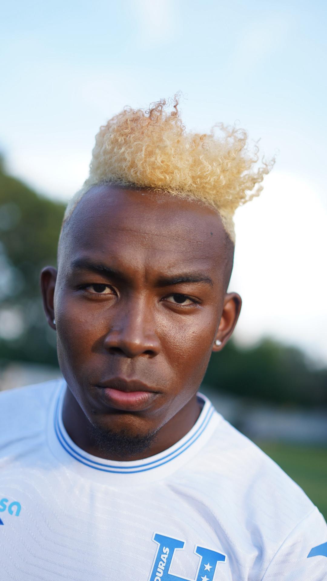 Brayan La Playa es baja y exfutbolista lo sustituirá en la 'H' tiktokera, loco look y el que probó el césped del Olímpico