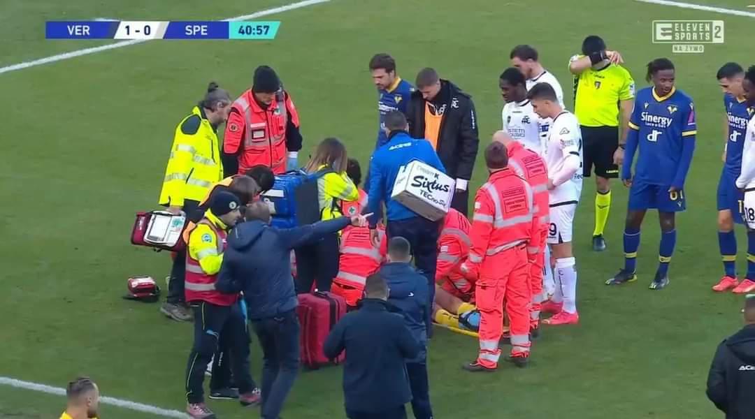 No apto para sensibles: La terrible lesión de tobillo que sufrió jugador de Polonia que se perderá el Mundial de Qatar