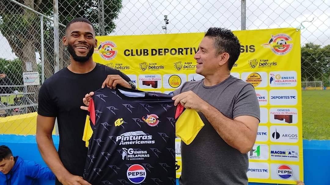 Mercado de fichajes: Olimpia anuncia llegada de su técnico, Motagua perdería su goleador y Marathón pasa la escoba