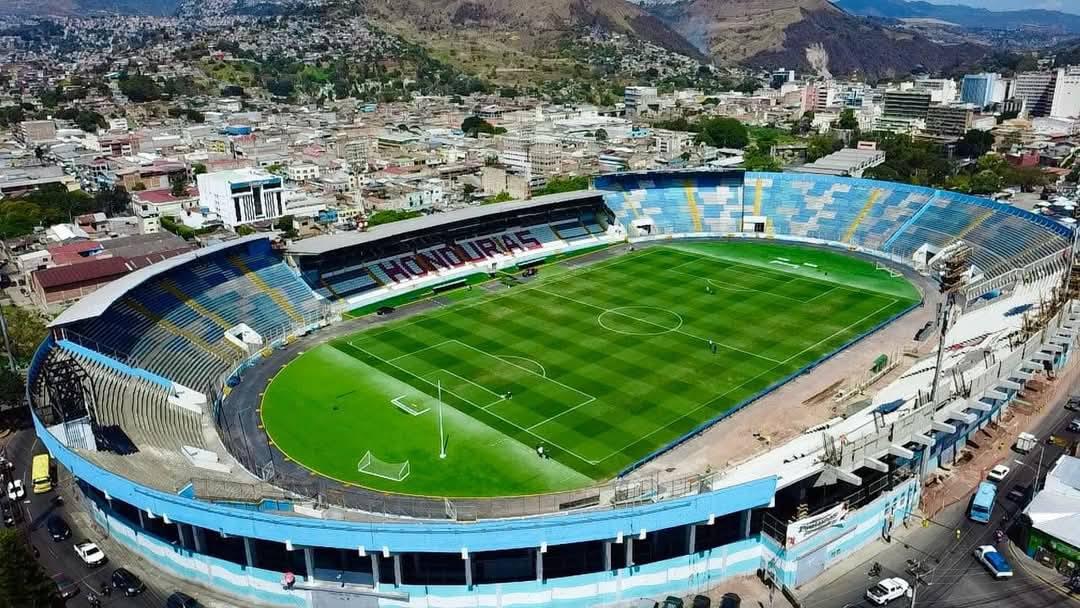 ¡Listo para recibir al público en sol centro! El estadio Nacional Chelato Uclés luce imponente