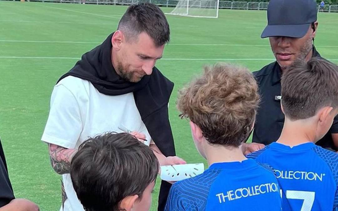 Messi sorprende y visita a recordado ex jugador de la Liga Nacional de Honduras ¿Cuál fue el motivo?