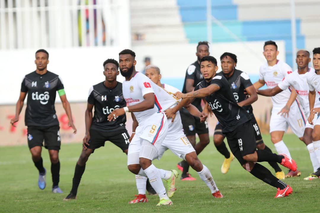 Pedro Troglio reserva sus piezas para el clásico ante Motagua: el 11 titular de Olimpia que enfrentará al Marathón