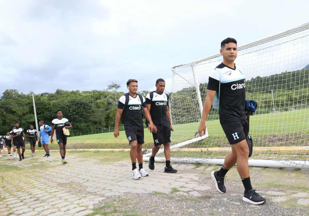 Legionario volvió a casa, la selfie de Rueda, centrados en Haití y Nicaragua en la eliminatoria: así se vivió el entreno de la Selección de Honduras