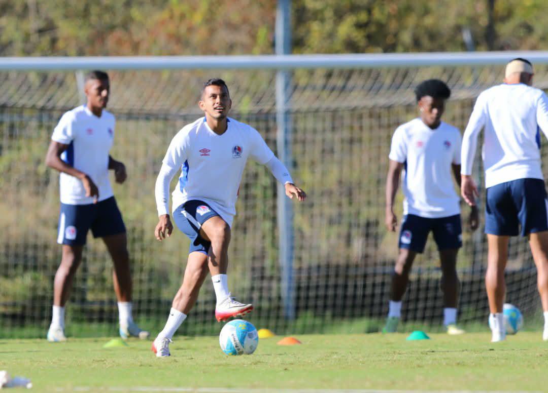 Espinel y las tres variantes que contempla en Olimpia para la gran final contra Marathón