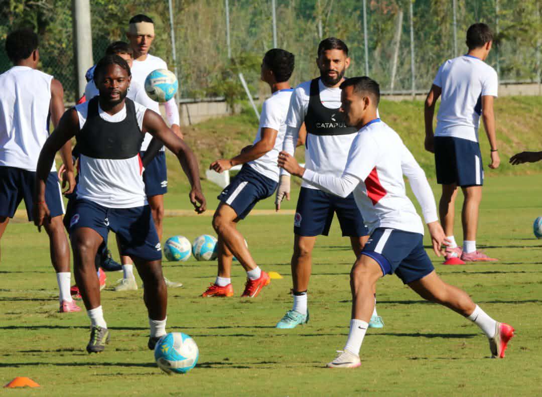 Espinel y las tres variantes que contempla en Olimpia para la gran final contra Marathón