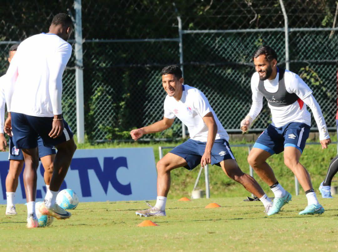 Espinel y las tres variantes que contempla en Olimpia para la gran final contra Marathón