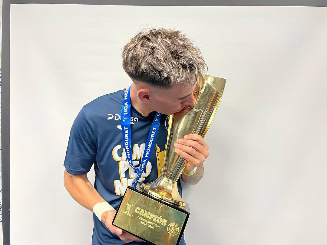 Fichajes: Motagua sorprende con futuro de Diego Vazquez, Araujo sobre su continuidad en Olimpia; ¿Rosales a Inglaterra?