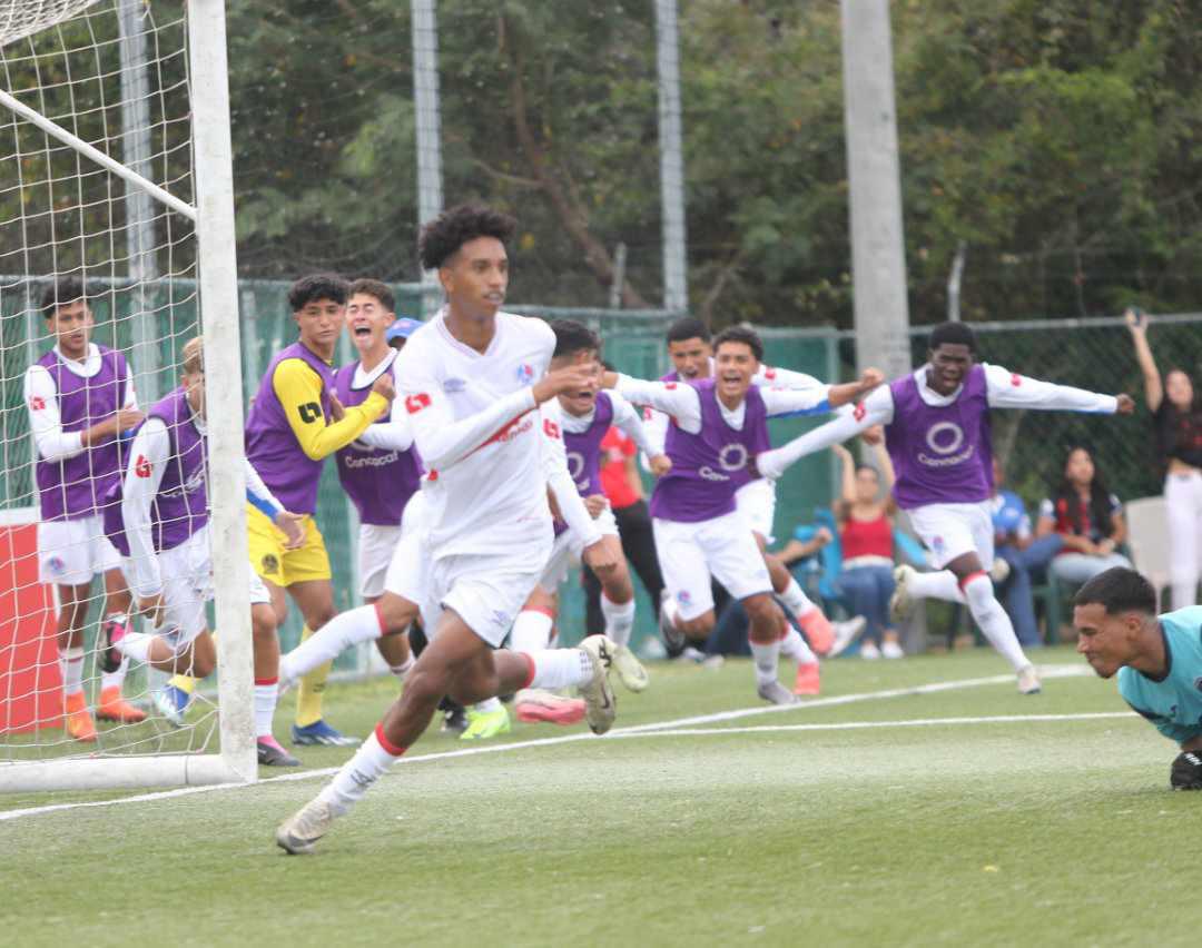 Dedicación a Demetri Gordon, sorpresas y festejos en la gran final de reservas Olimpia vs Motagua en Honduras