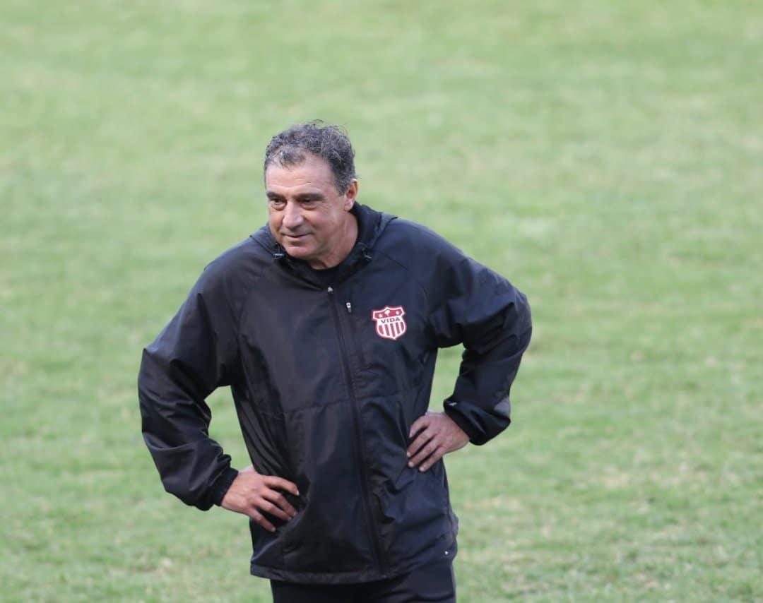 Poderío ofensivo y velocidad: el 11 del Vida para hacer historia ante Olimpia y el sustituto de Sergio Peña