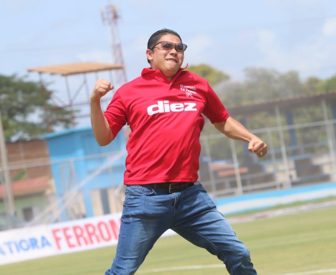 ¿Quién era la pelirroja? Juticalpa sorprende con su bus e hinchas del Motagua causan furor