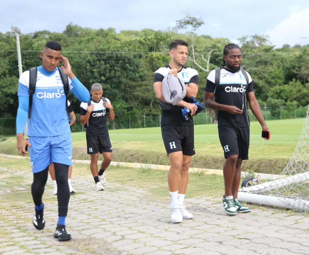 Legionario volvió a casa, la selfie de Rueda, centrados en Haití y Nicaragua en la eliminatoria: así se vivió el entreno de la Selección de Honduras