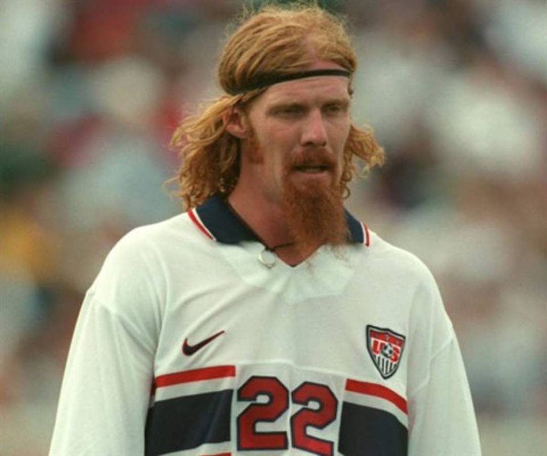 ¿Cuál te harías? Los looks más alocados de los futbolistas en las Copas del Mundo