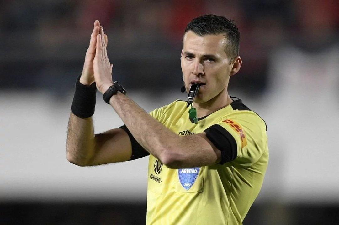 Investigado por estafa y su otra polémica en Copa América: el árbitro designado para el Argentina de Messi vs Ecuador