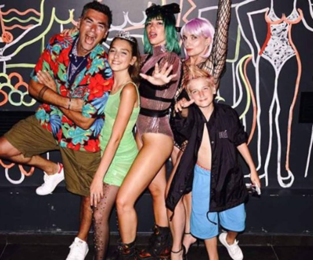 ¡Desenfrenada! Dua Lipa se monta fiestón en Ibiza tras cumplir 23 años