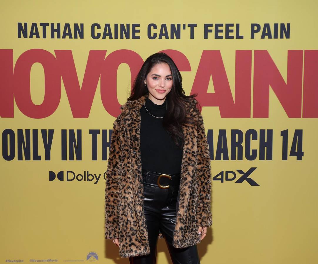 La Megan Fox hondureña que le robó el corazón a futbolista y lo sorprendió en pleno juego ¿A qué se dedica?