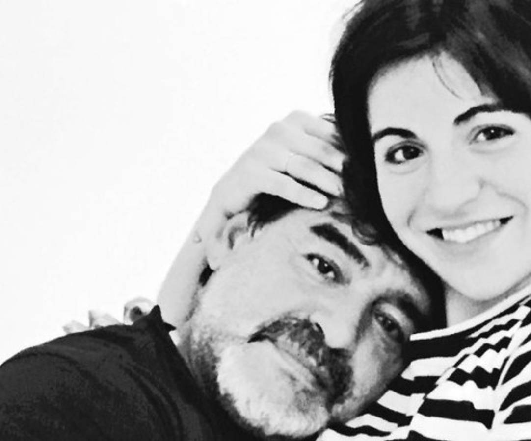 Fotos: Así de especial ha sido Maradona con sus hija Dalma y Gianinna