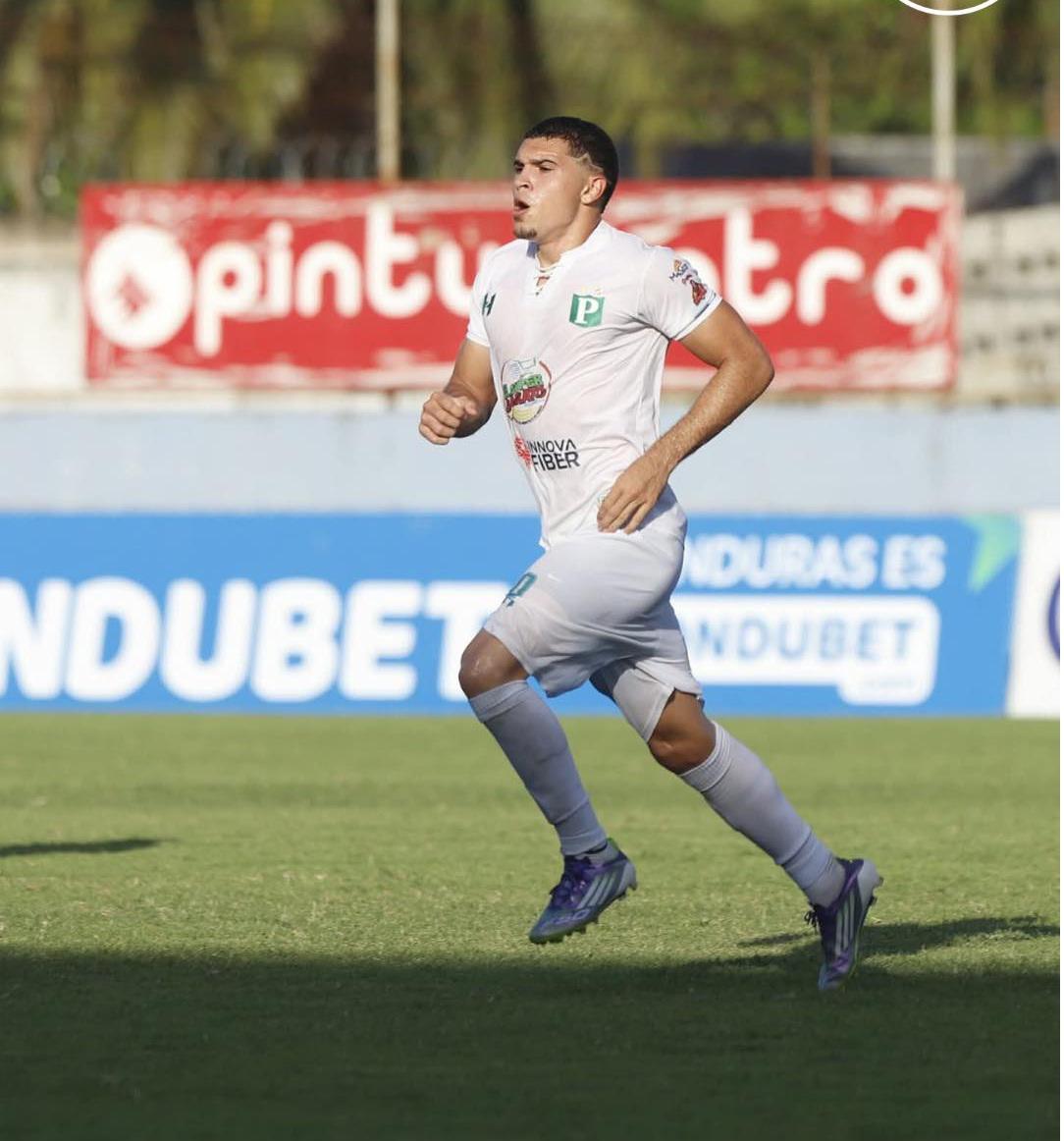 Fichajes: Olimpia sorprende con el jugador que inició negociaciones, Motagua quiere pescar en Victoria y Real España amarra contratación