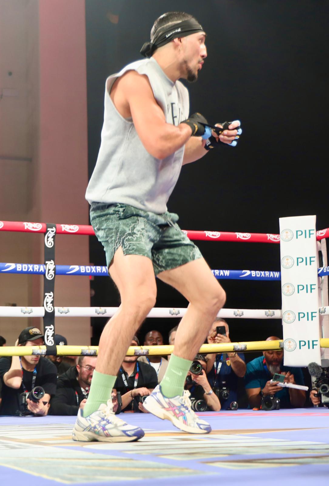 ¡Alta tensión! Teófimo López y Arnold Barboza ni se voltearon a ver en sus entrenos y así reaccionó Mano de Piedra Durán